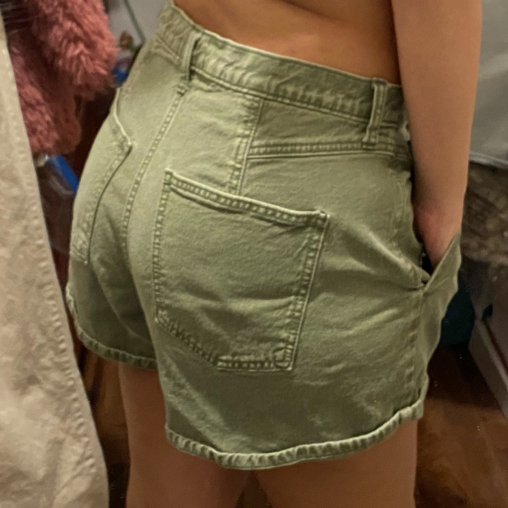 Universal Thread Shorts - Picture 6 of 6